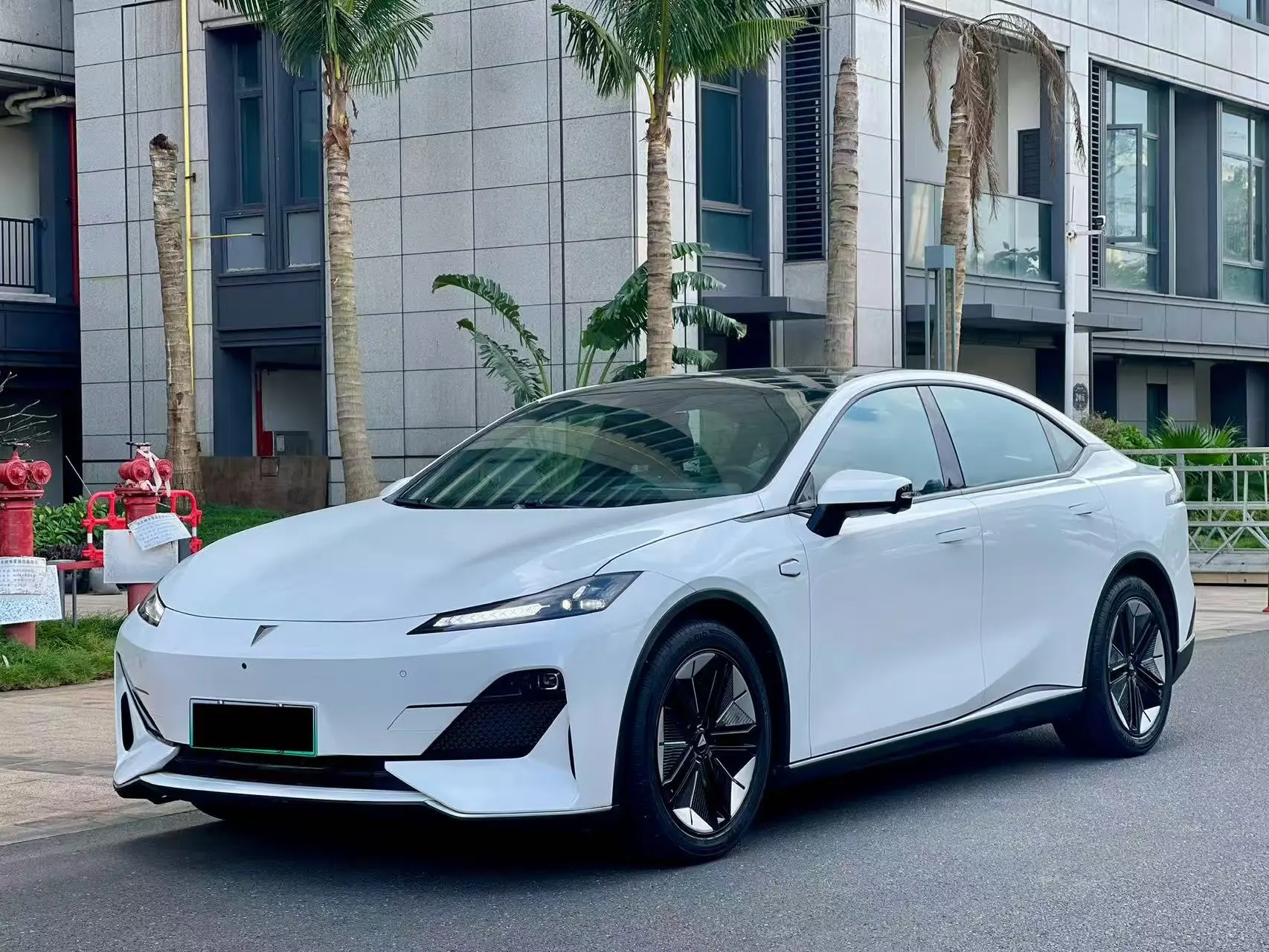 Deepal Dark blue SL03  из Китая