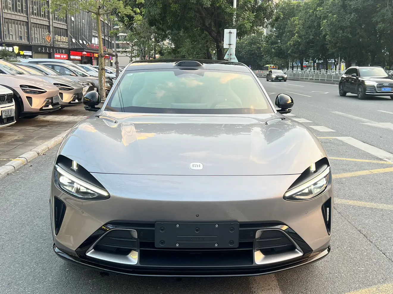 Xiaomi car Xiaomi YU7  из Китая