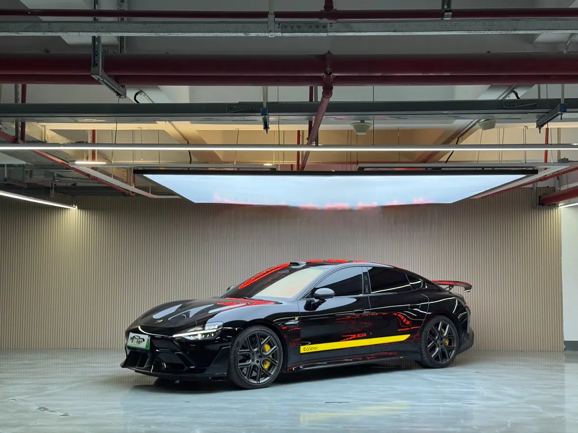 Xiaomi car Xiaomi SU7 Ultra  из Китая