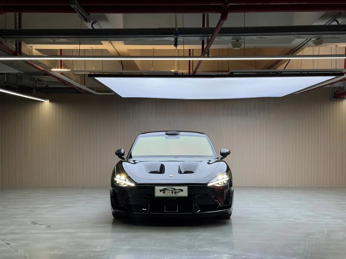 Xiaomi car Xiaomi SU7 Ultra  из Китая