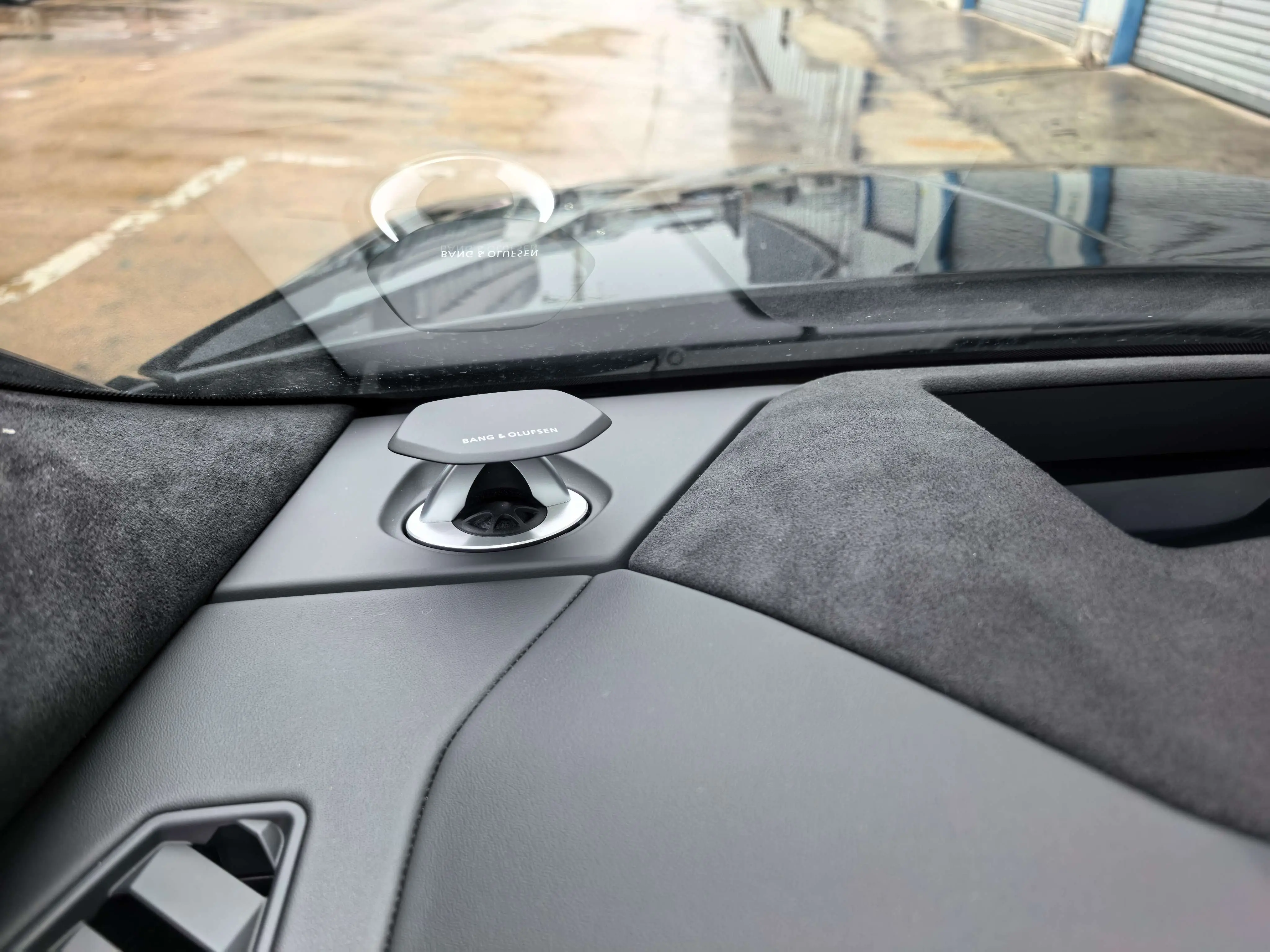 Lamborghini Urus  из Китая