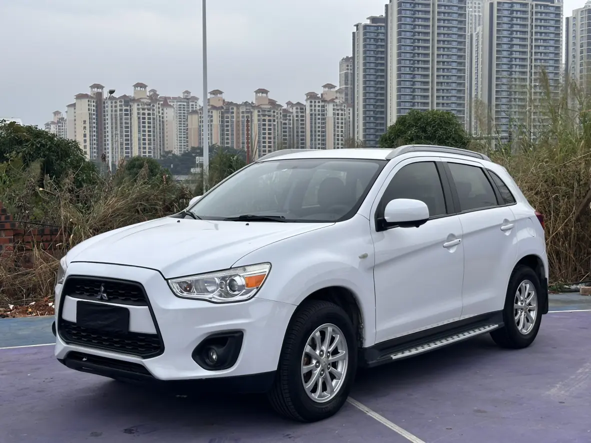 Mitsubishi Jinxuan ASX  из Китая