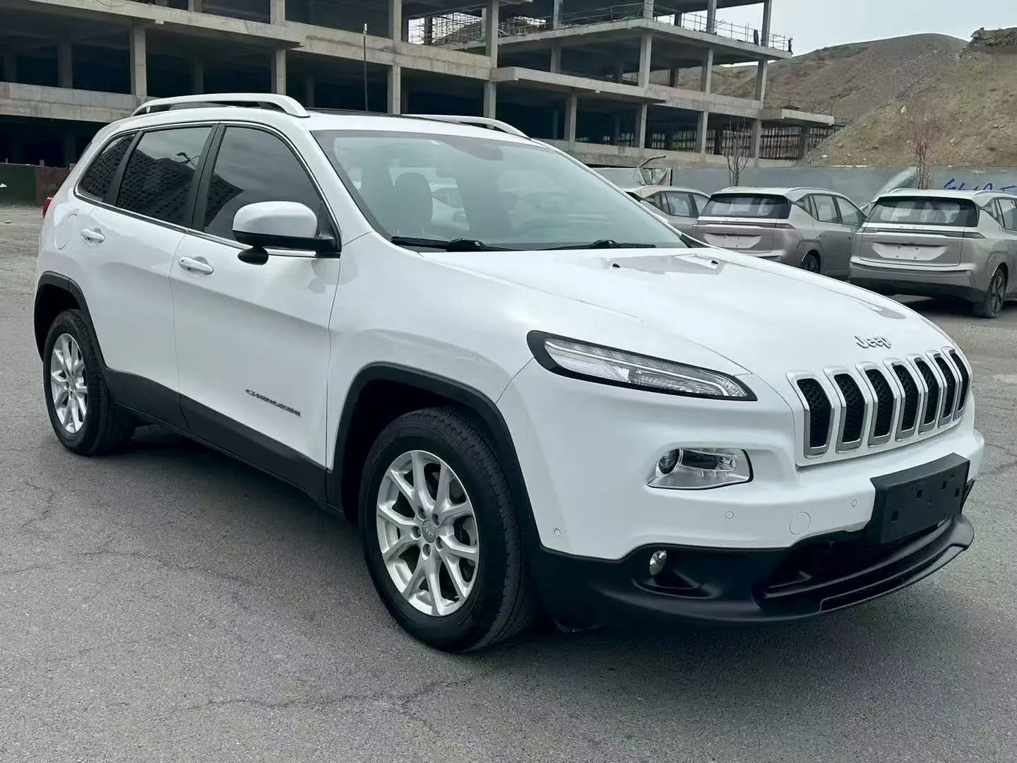 Jeep Cherokee  из Китая