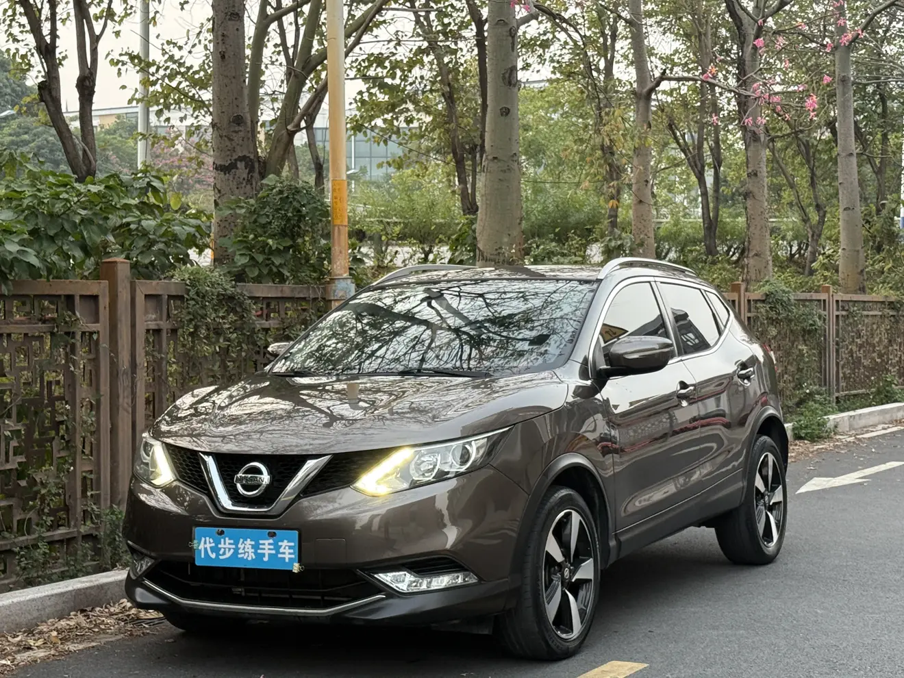 Nissan Qashqai  из Китая