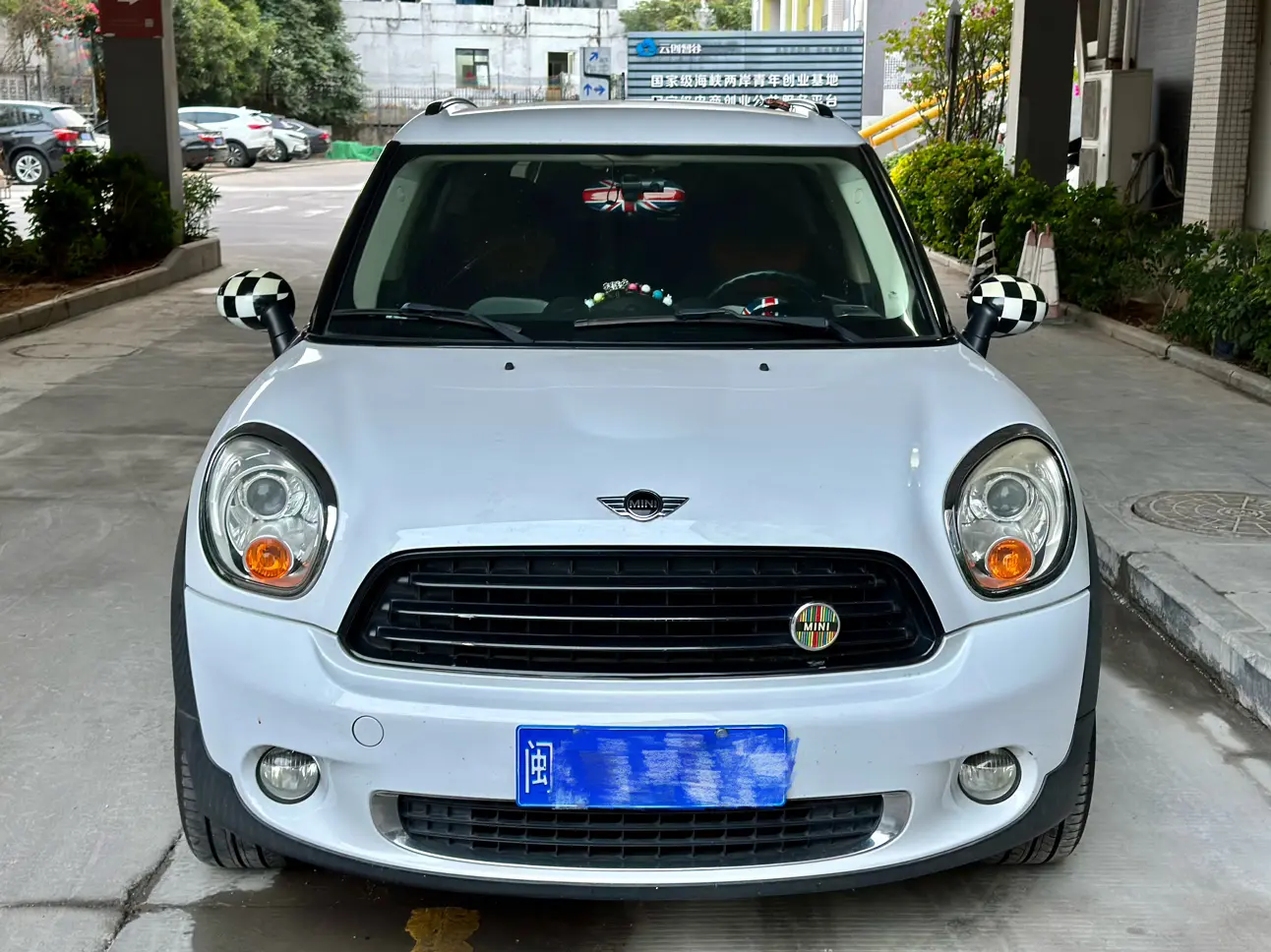 MINI COUNTRYMAN  из Китая