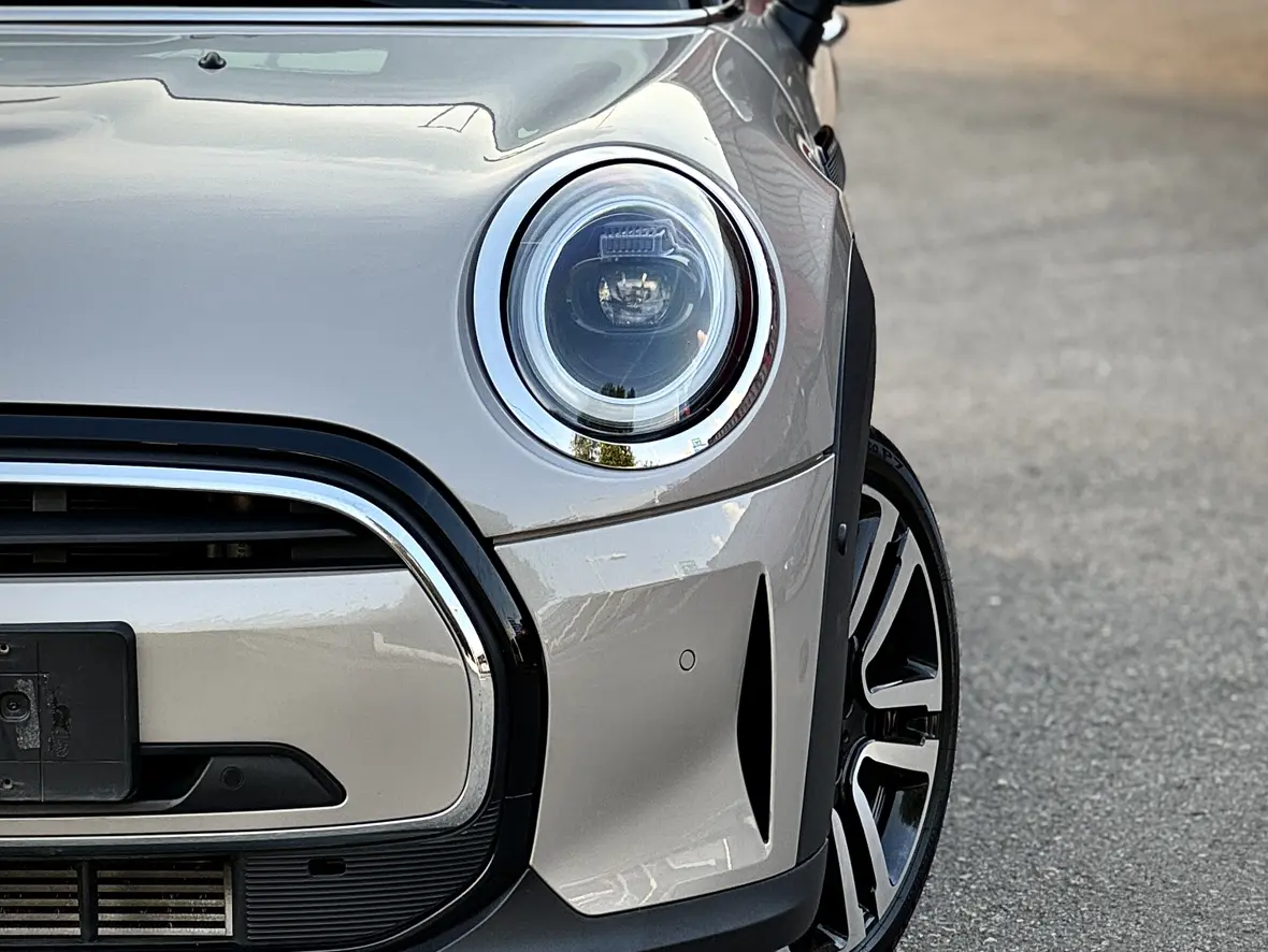 MINI 