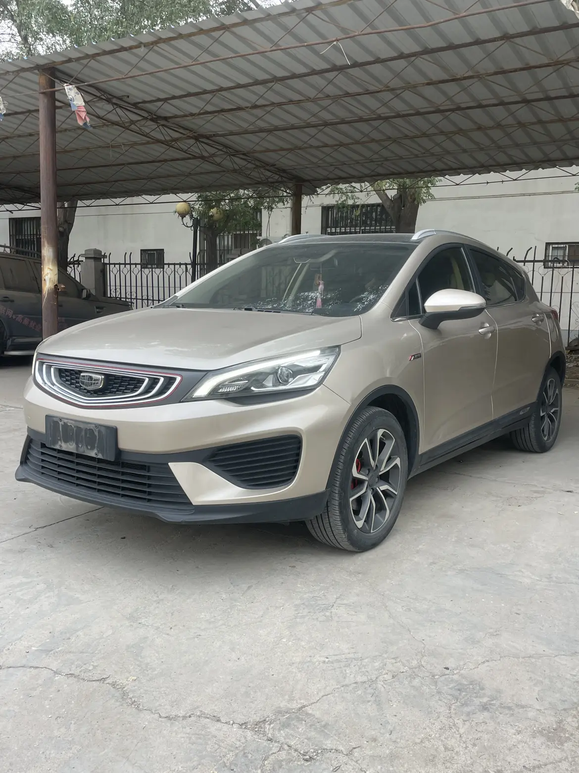 Geely Emgrand GS  из Китая