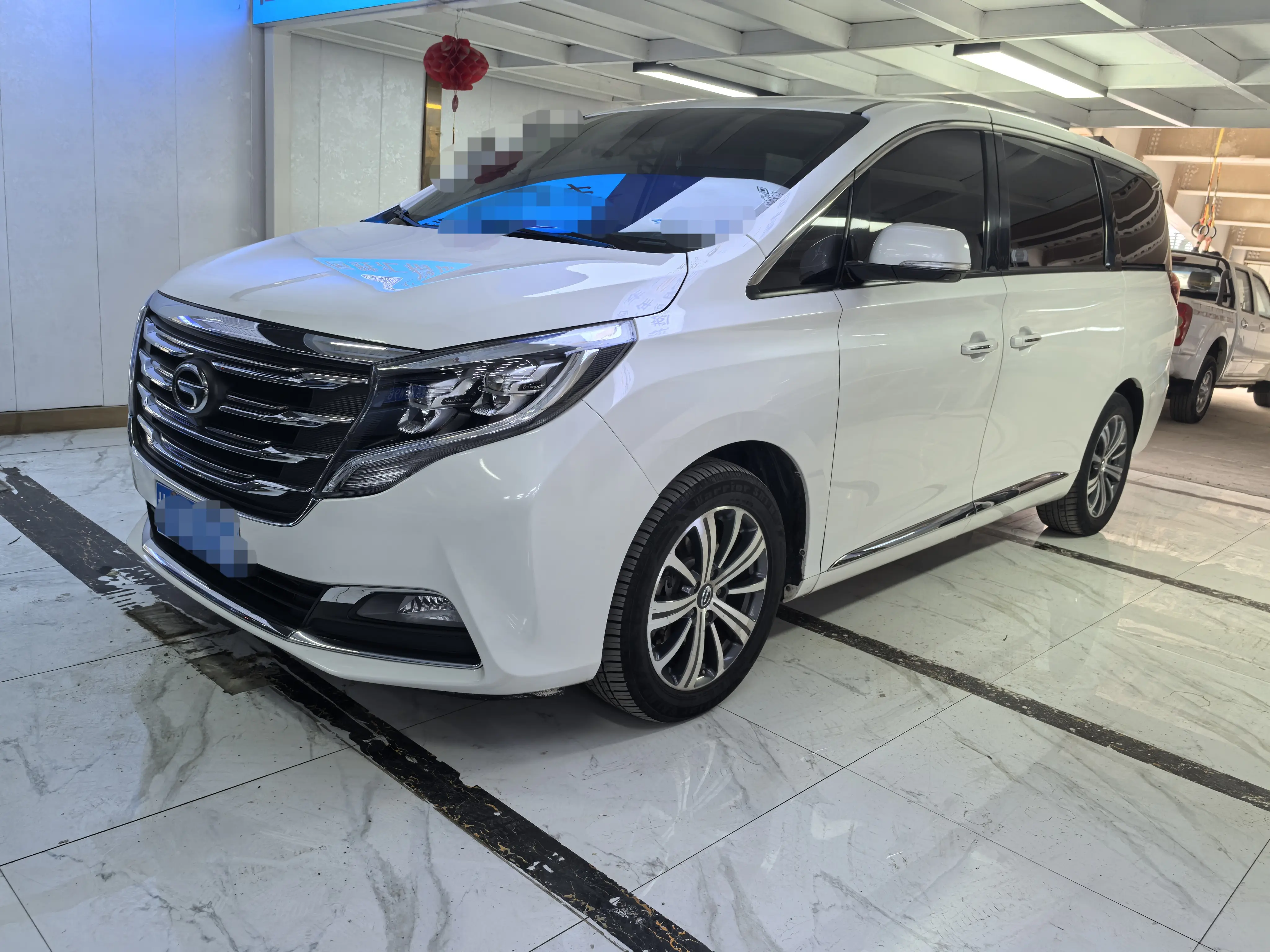 GAC Trumpchi M8  из Китая