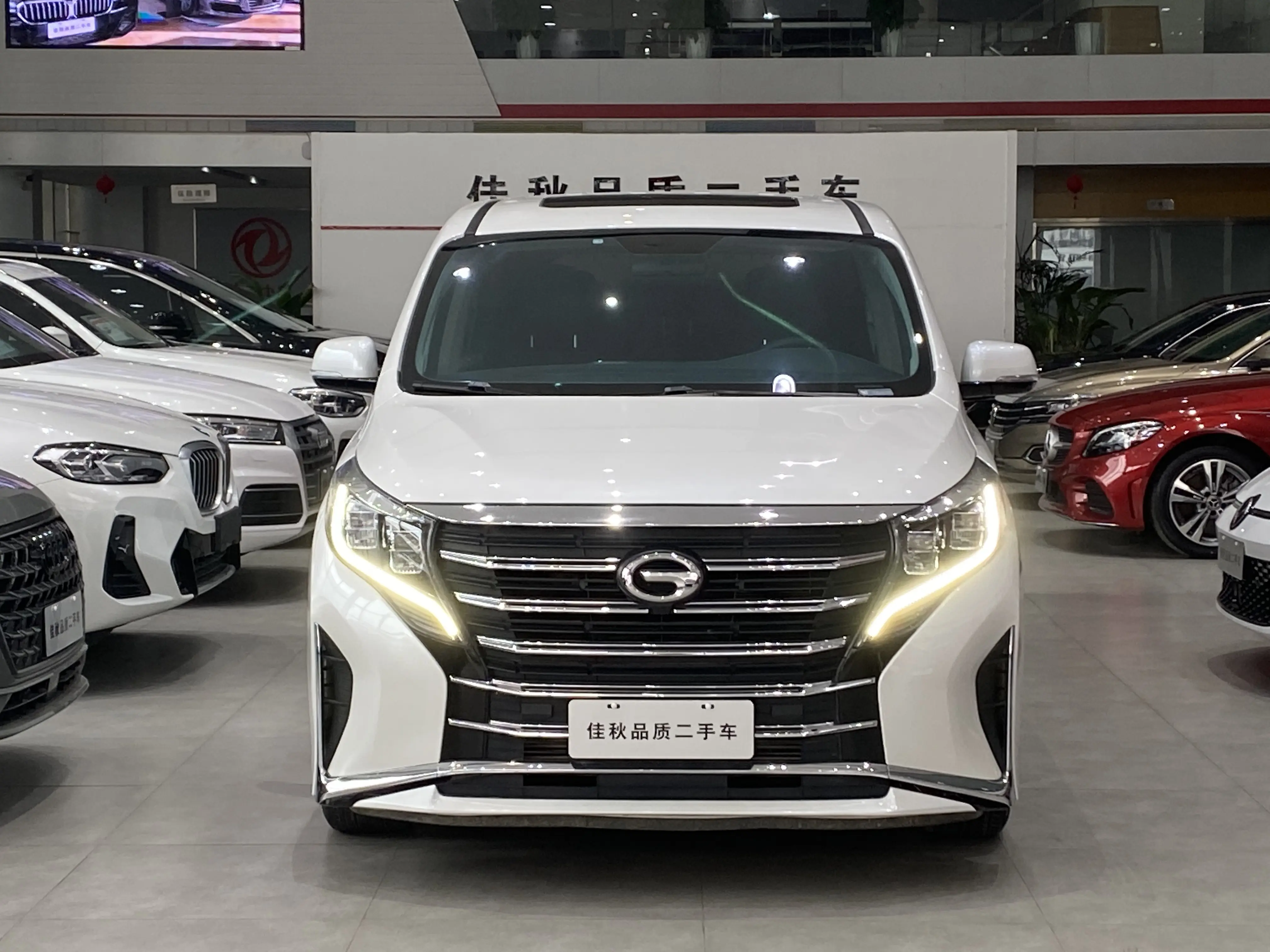 GAC Trumpchi M8  из Китая