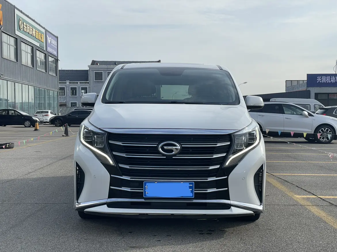 GAC Trumpchi M8  из Китая