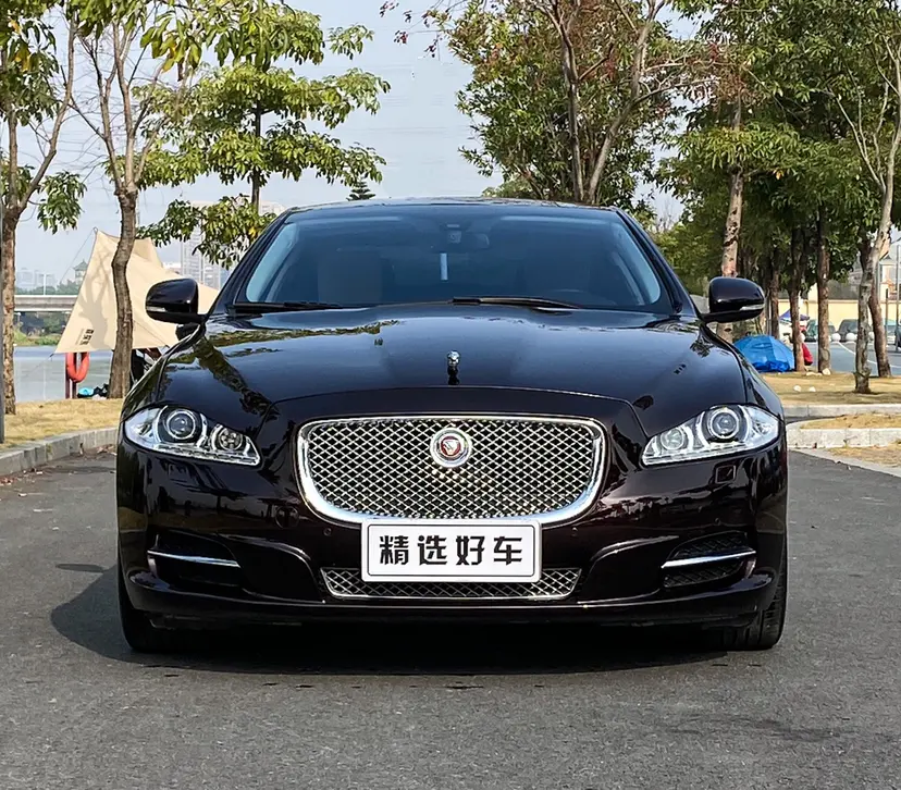 Jaguar XJ  из Китая