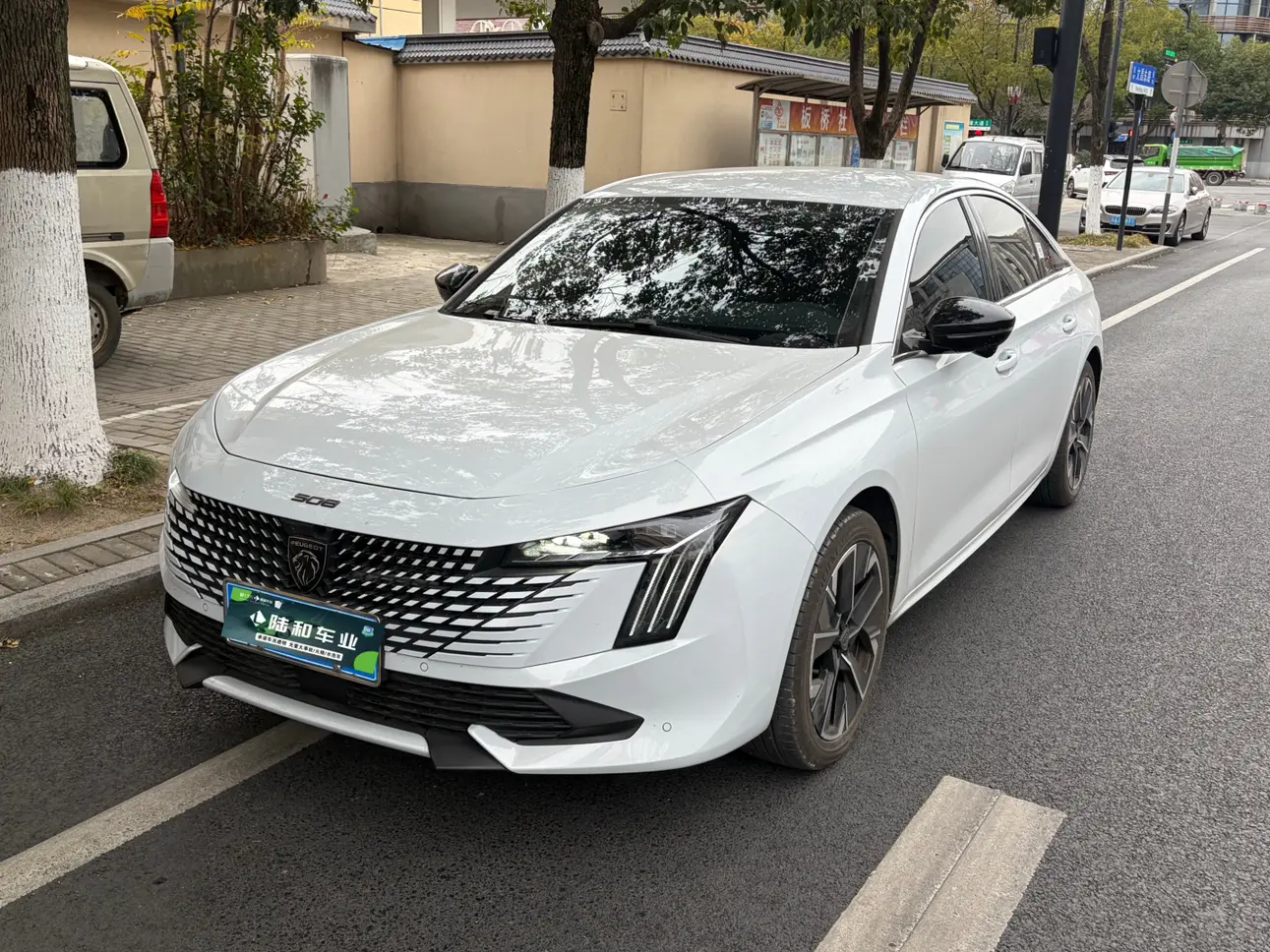 Peugeot 508L  из Китая