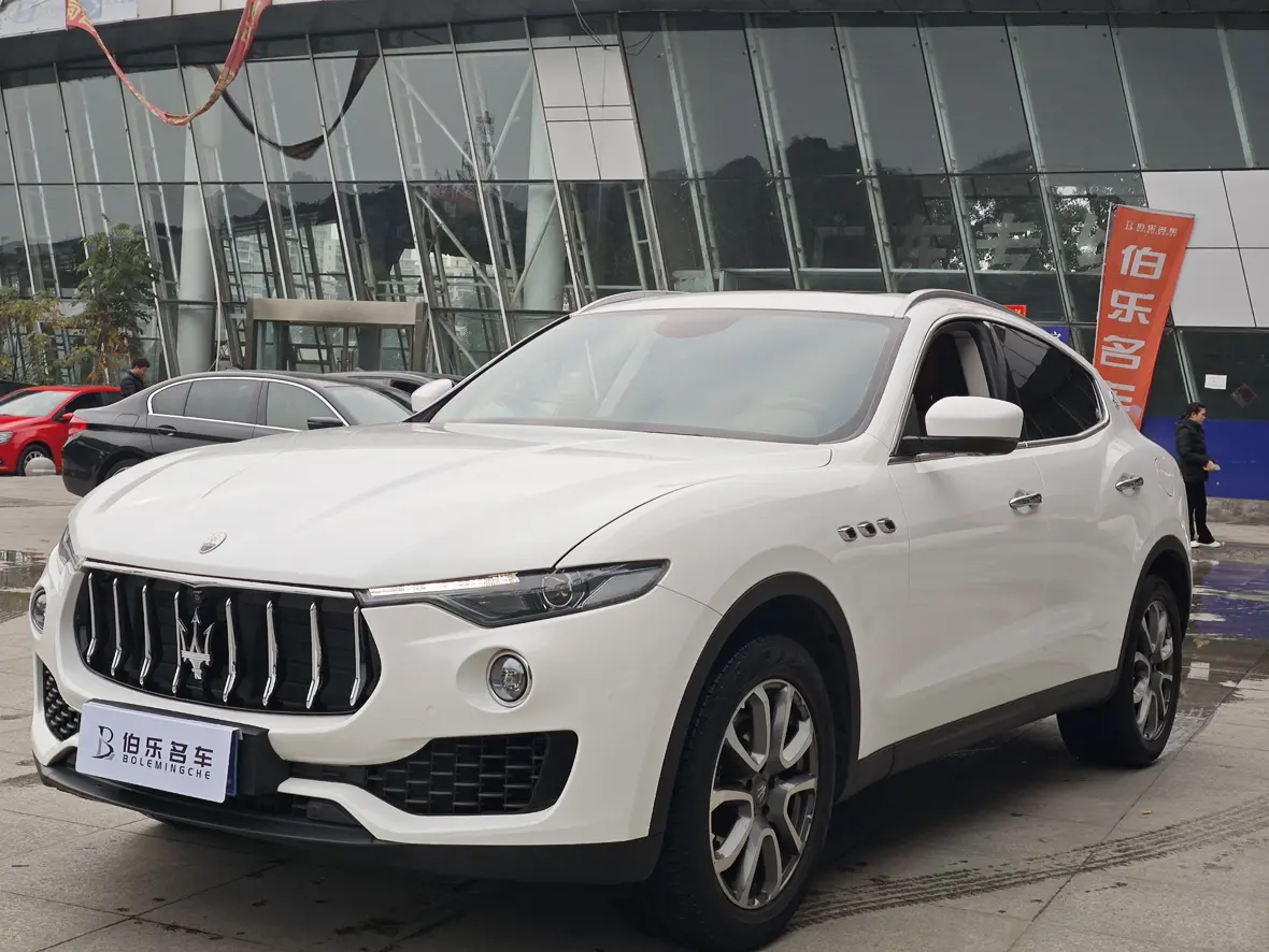 Maserati Levante  из Китая