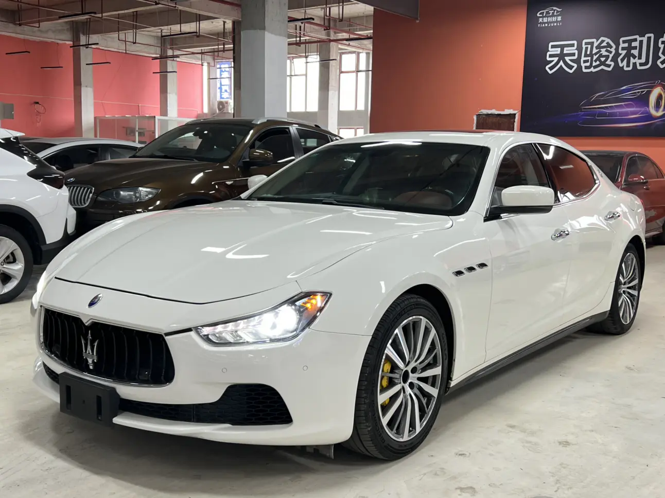 Maserati Ghibli  из Китая
