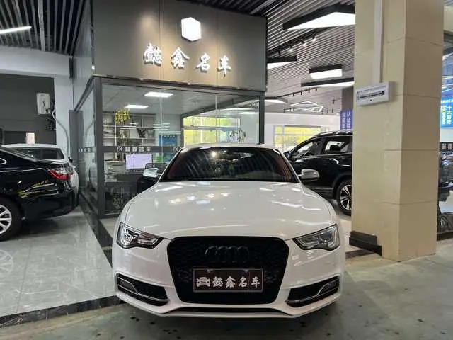 Audi S5  из Китая