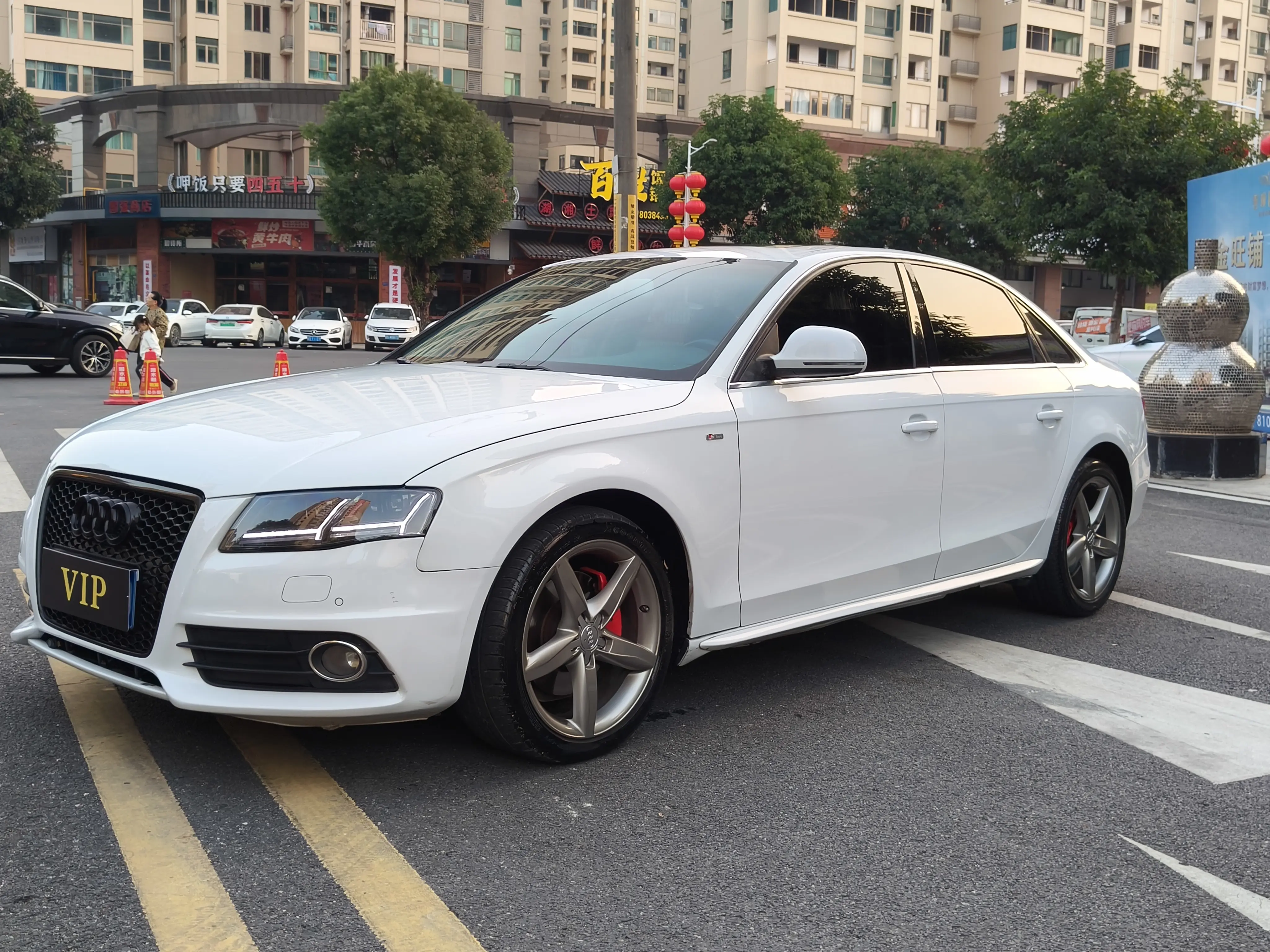 Audi A4L  из Китая