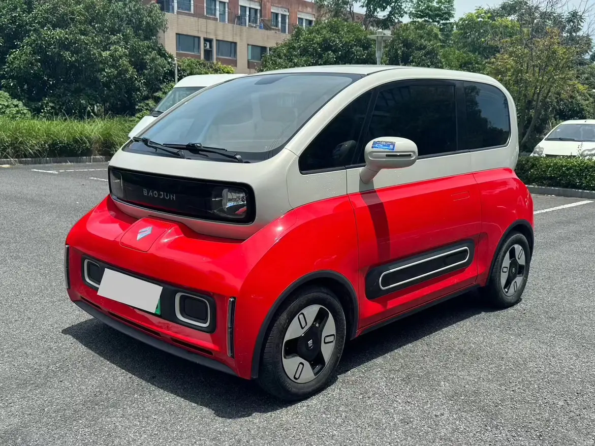Baojun KiWi EV  из Китая