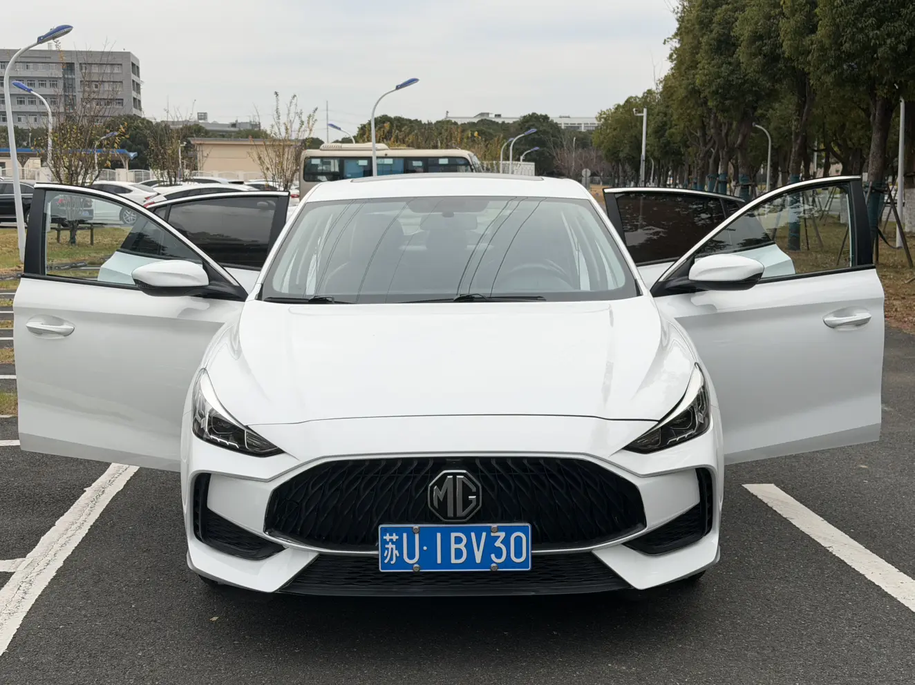 MG 5  из Китая