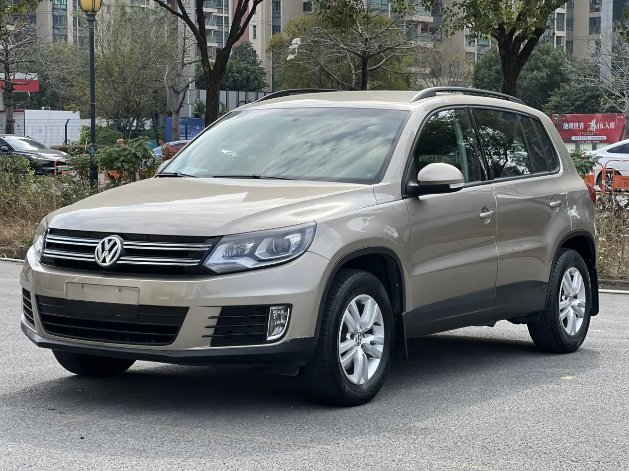 Volkswagen Tiguan  из Китая