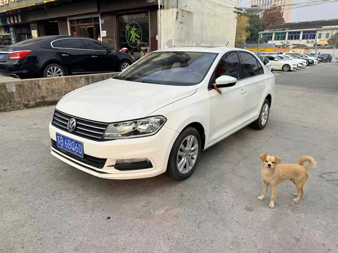 Volkswagen Santana  из Китая