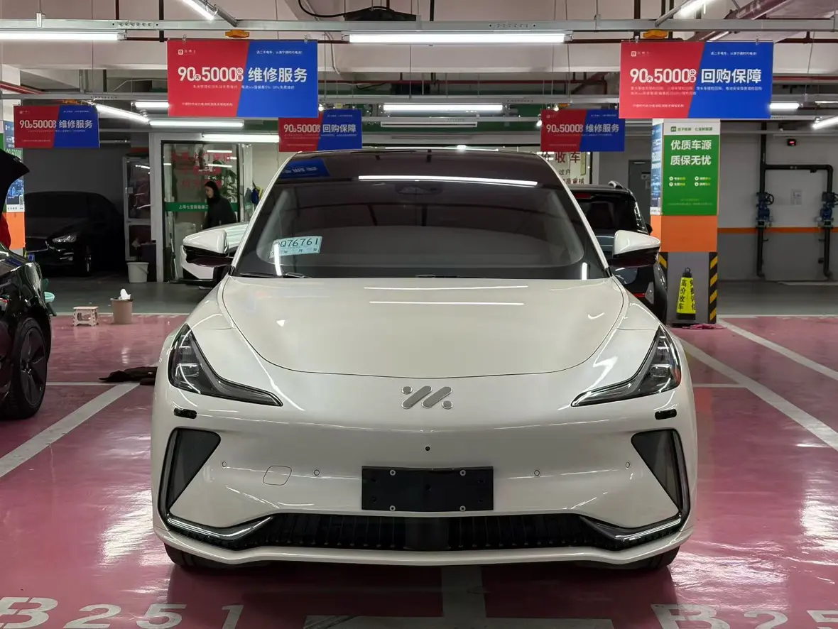 Zhiji LS7  из Китая