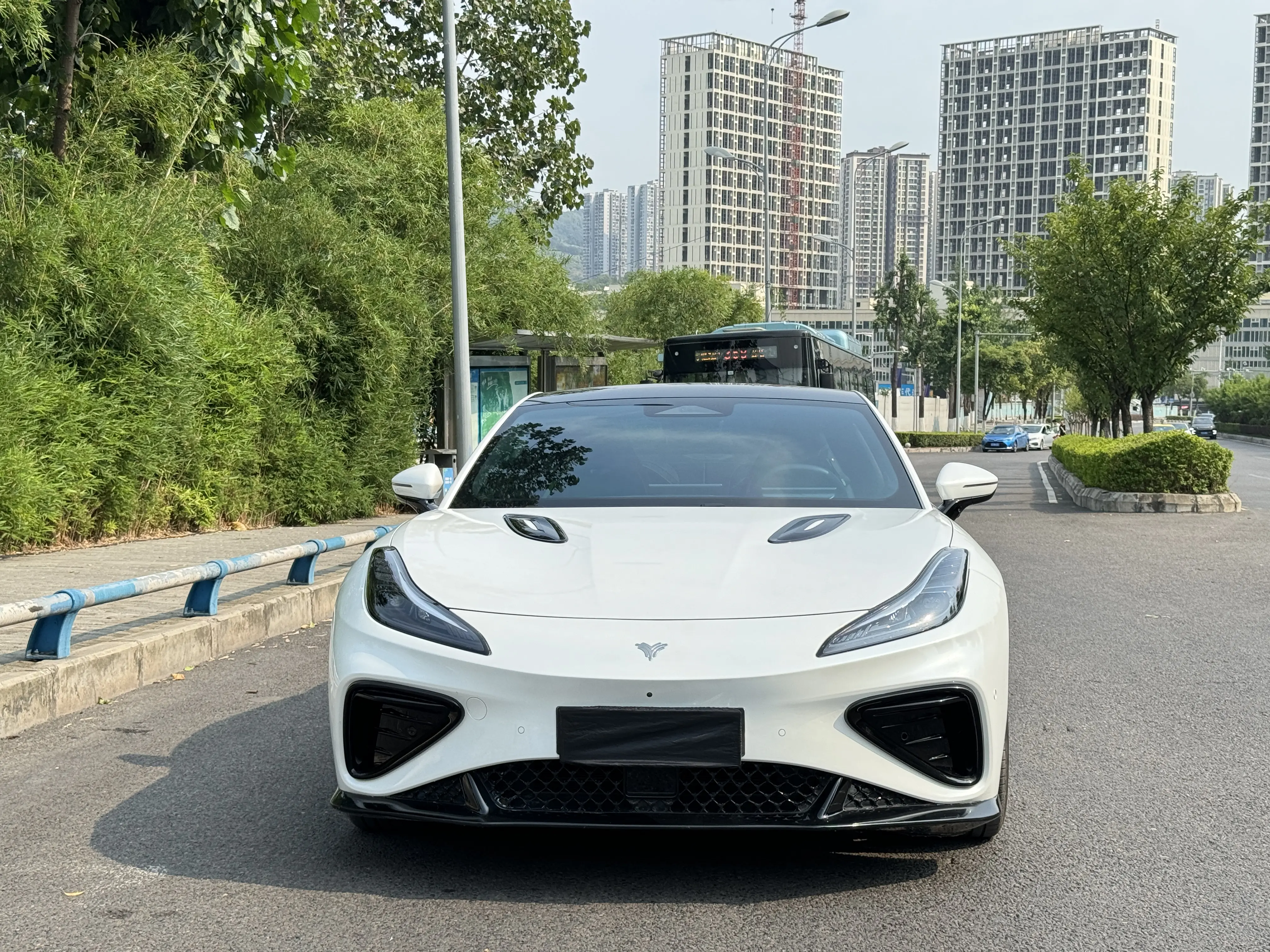 NETA Nezha GT  из Китая