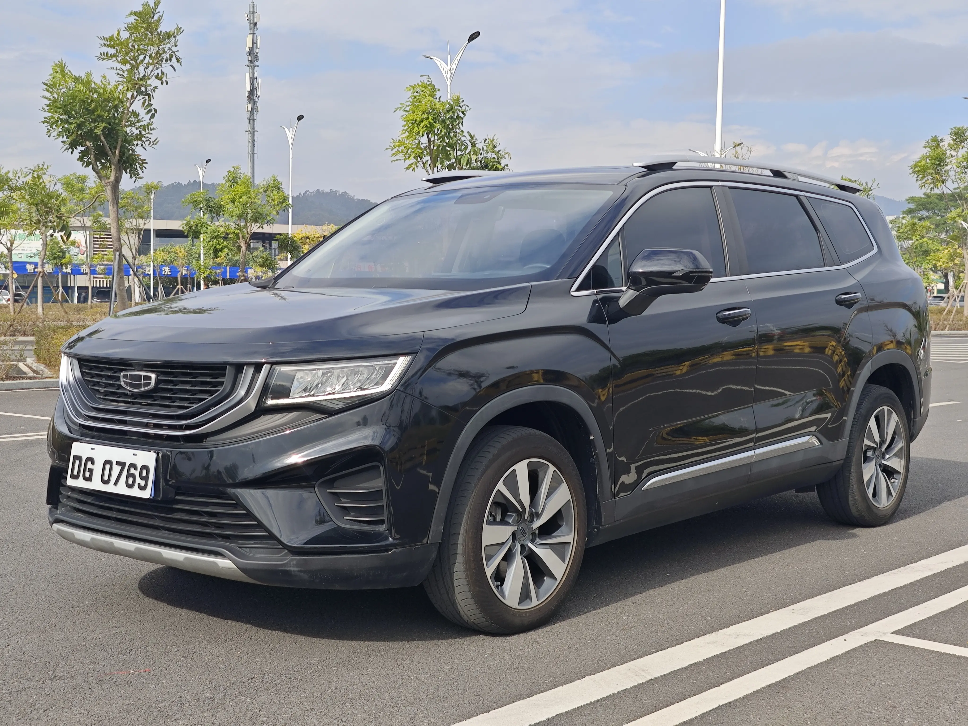 Geely Okavango  из Китая