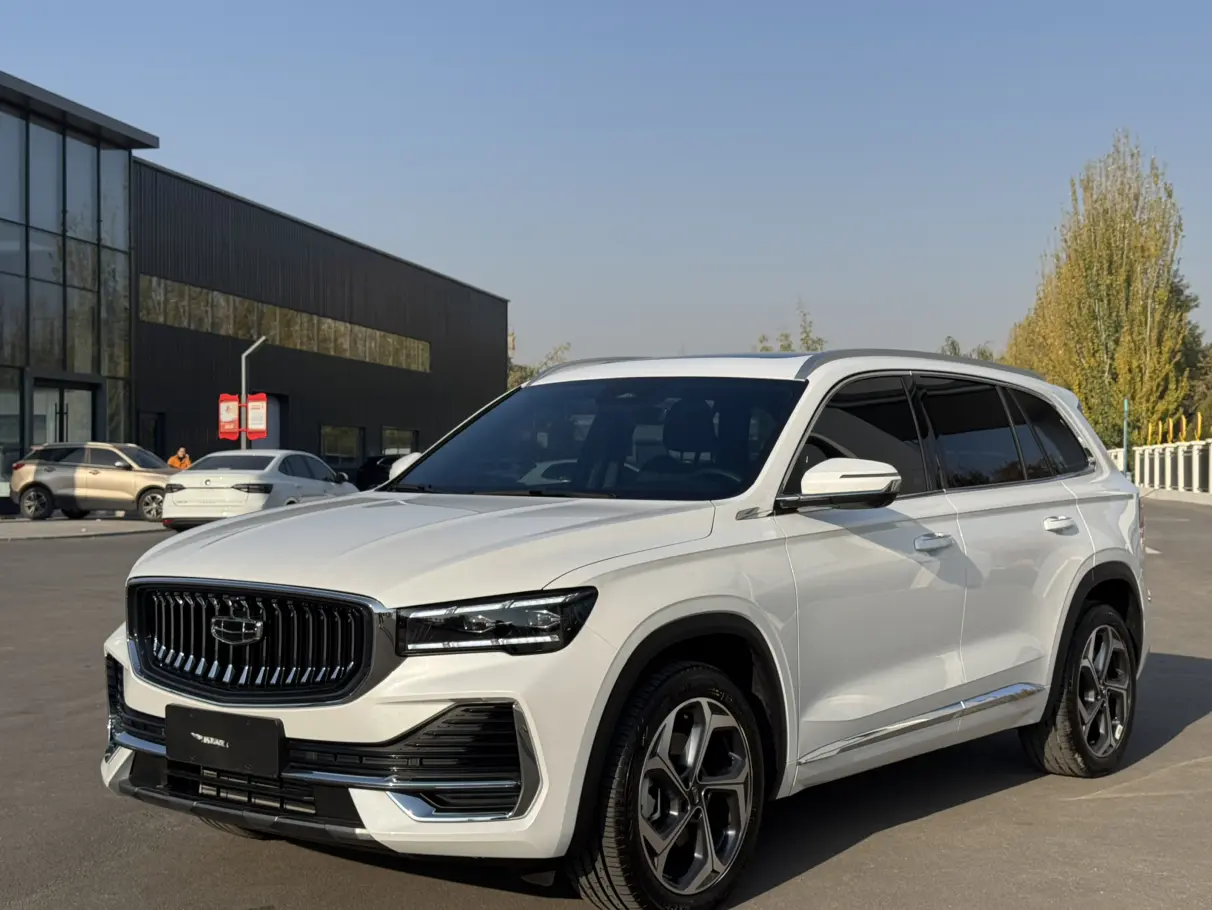 Geely Monjaro (Xingyue L)  из Китая