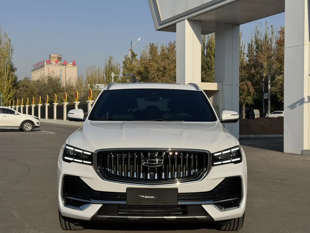 Geely Monjaro (Xingyue L)  из Китая