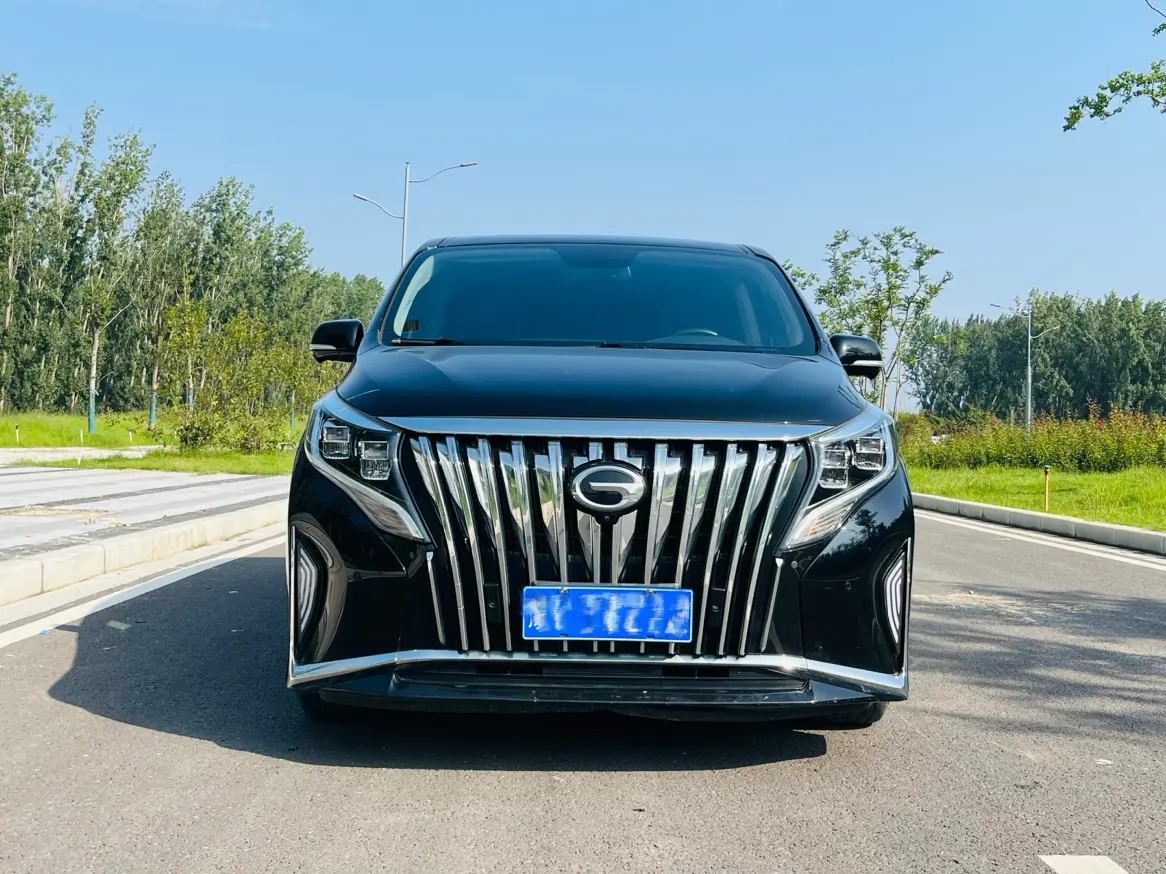 GAC Trumpchi M8  из Китая