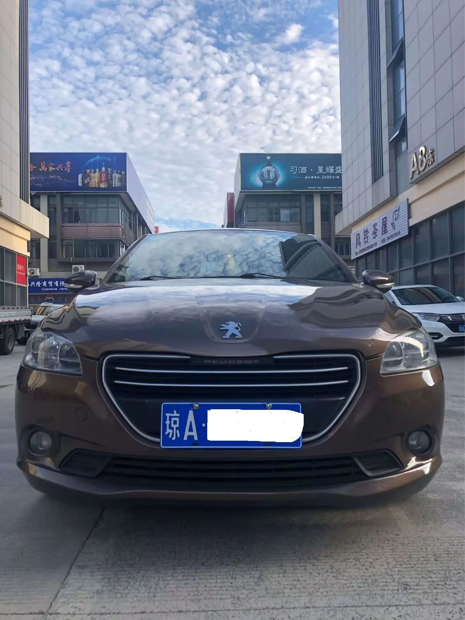 Peugeot 301  из Китая