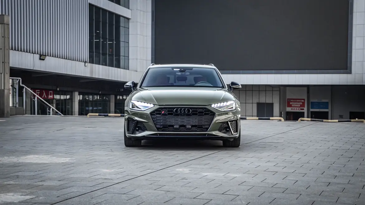 Audi S4  из Китая