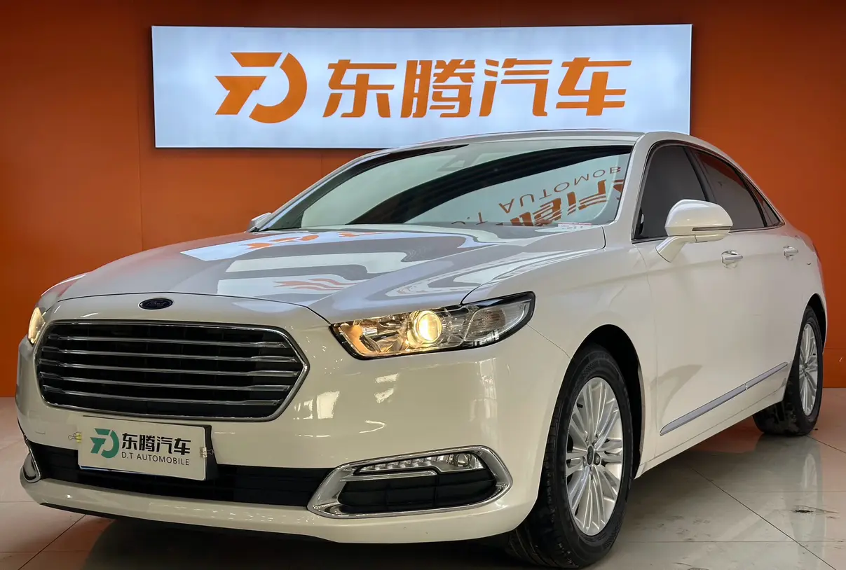 Ford Taurus  из Китая