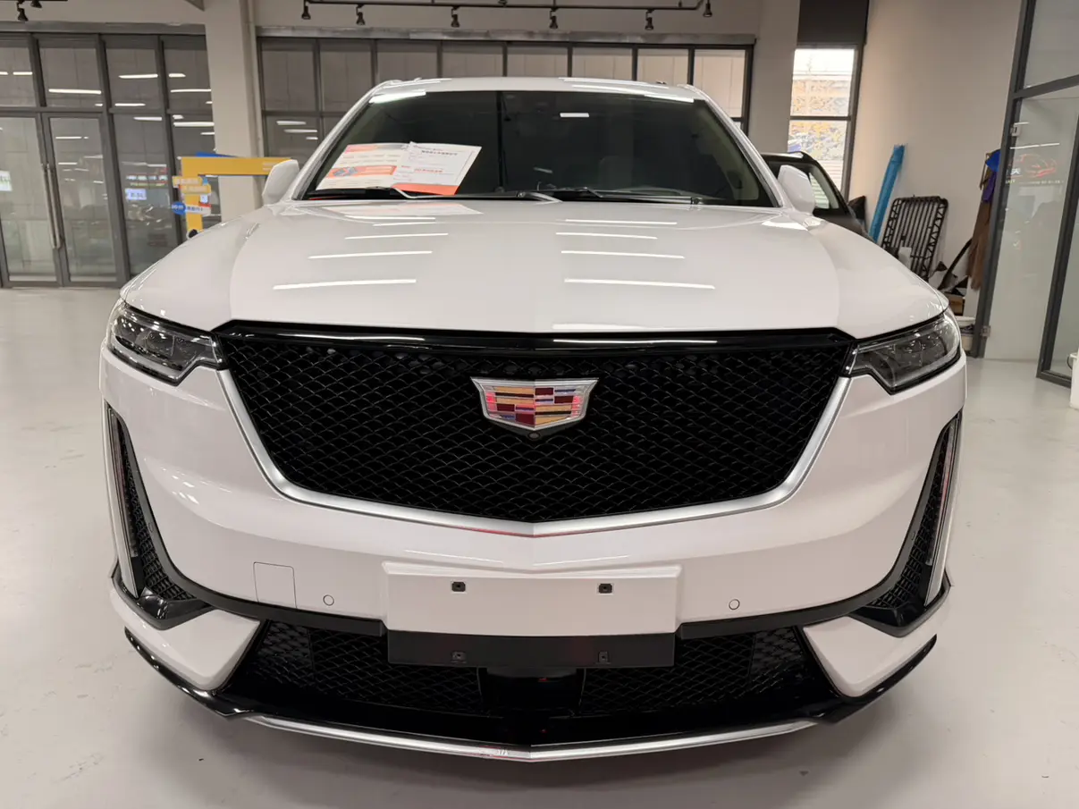Cadillac XT6  из Китая