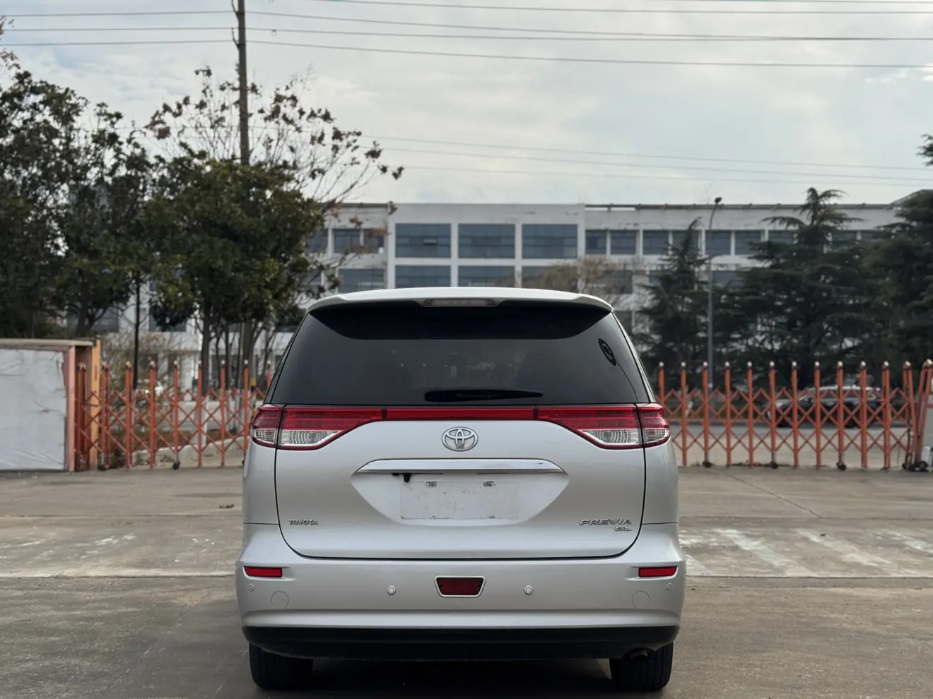 Toyota Previa  из Китая