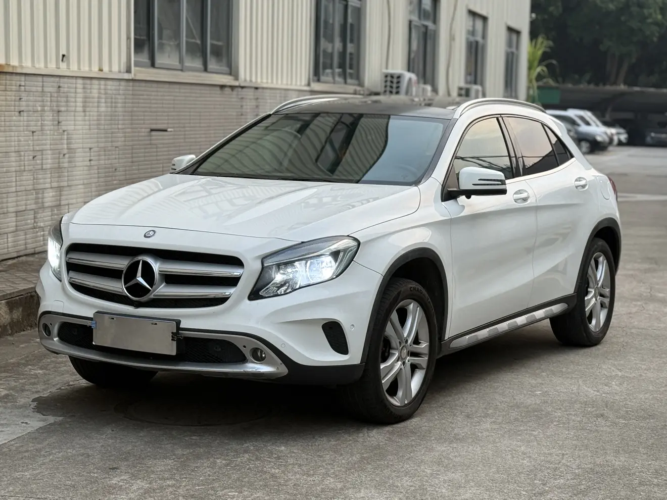 Mercedes-Benz GLA  из Китая