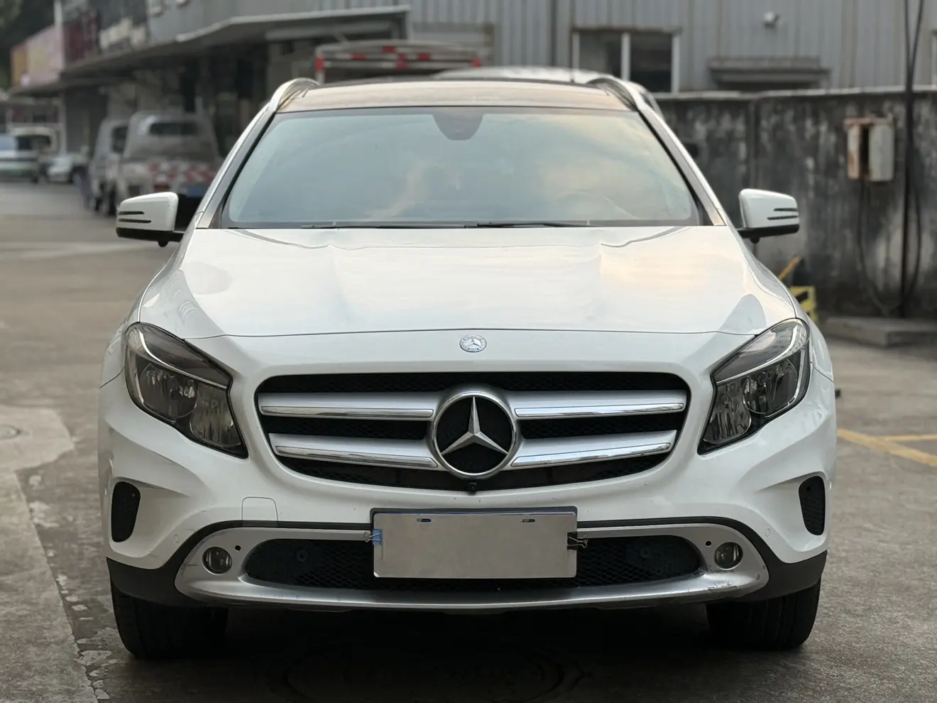 Mercedes-Benz GLA  из Китая