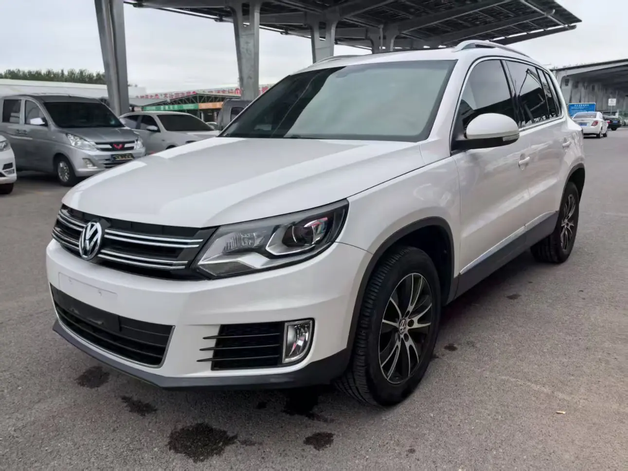 Volkswagen Tiguan  из Китая