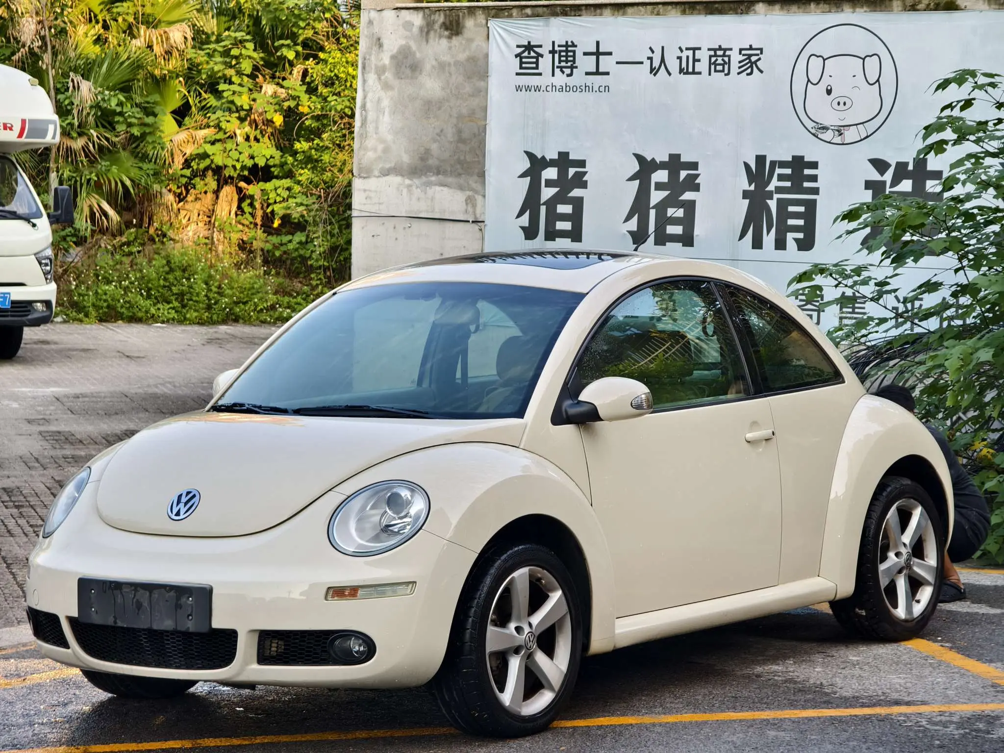 Volkswagen Beetle  из Китая