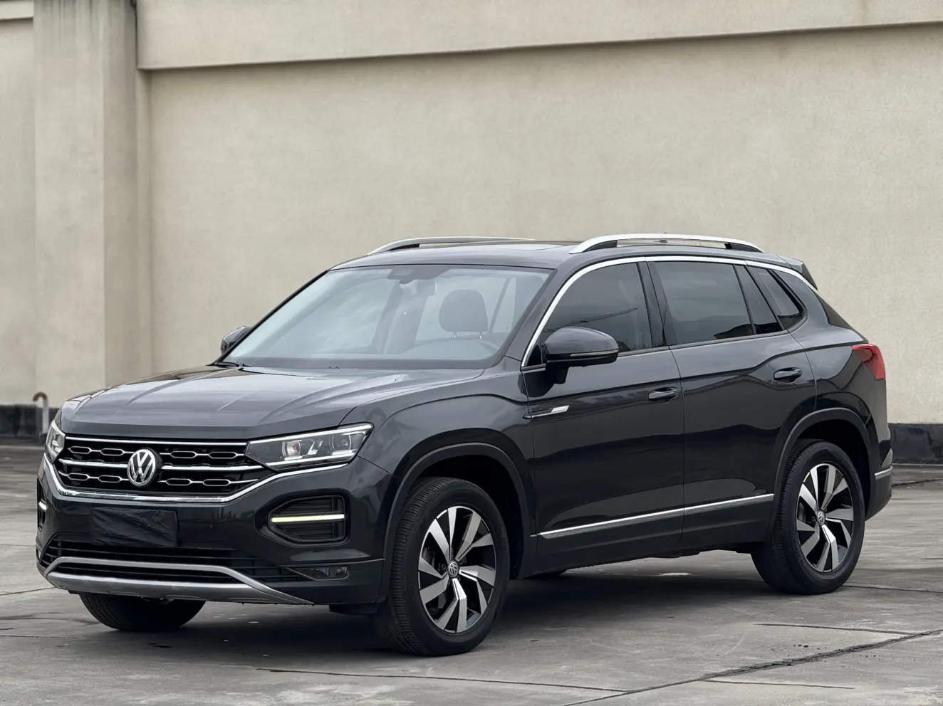 Volkswagen Tayron  из Китая