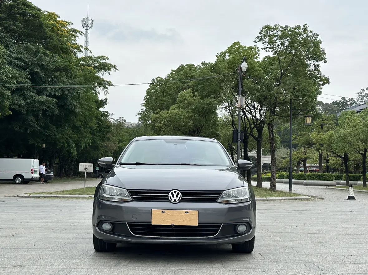 Volkswagen Sagitar  из Китая