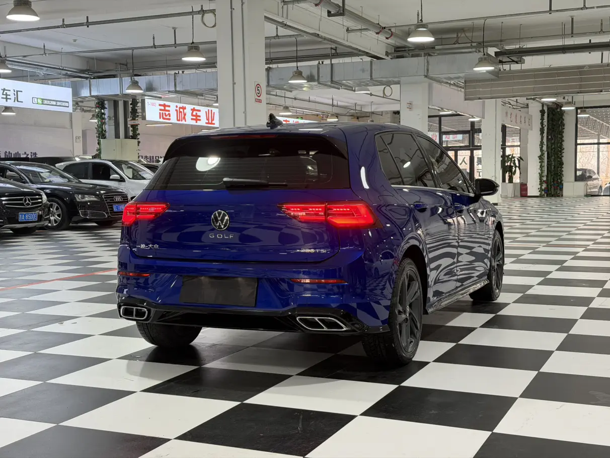 Volkswagen Golf  из Китая