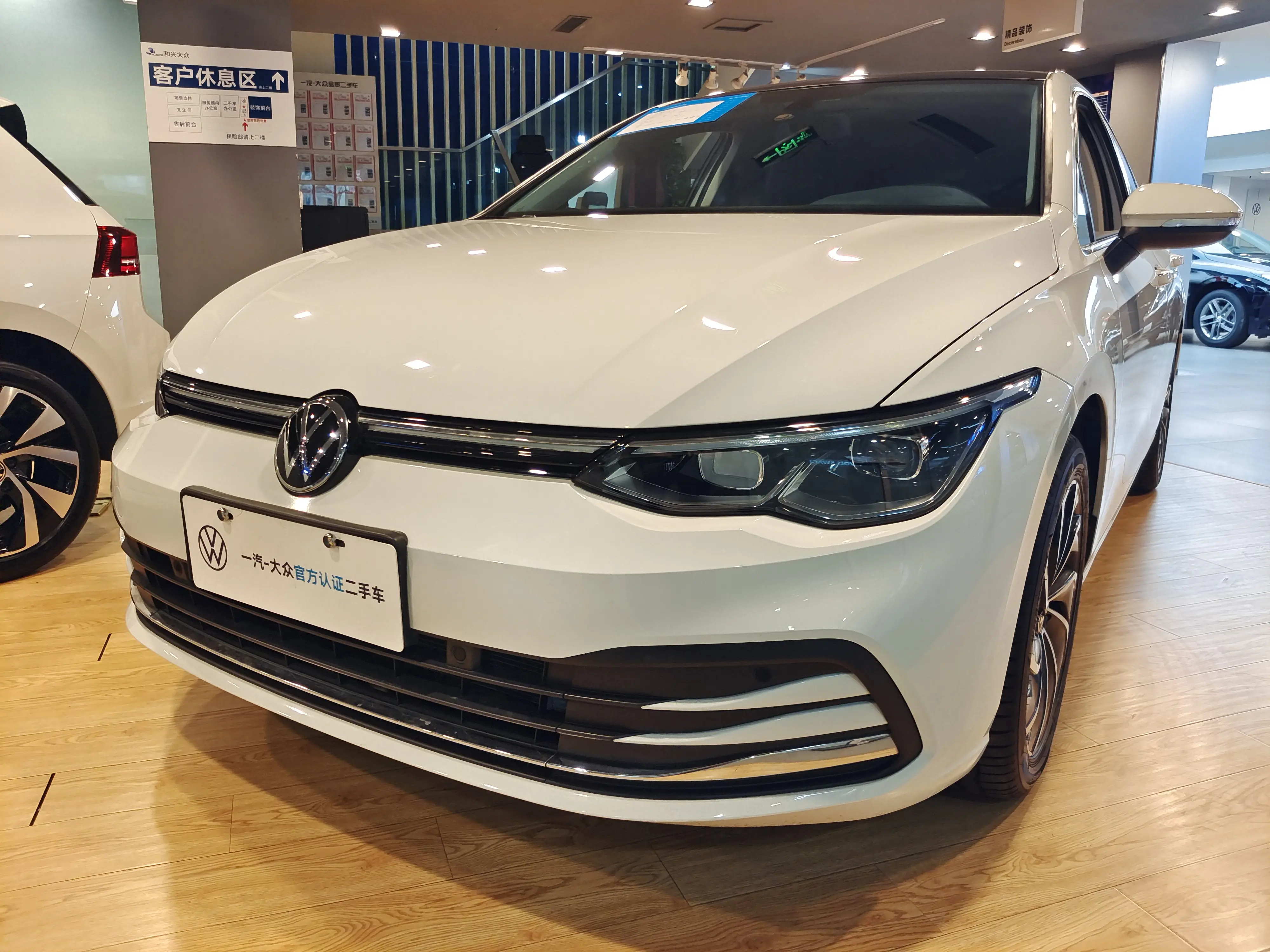 Volkswagen Golf  из Китая