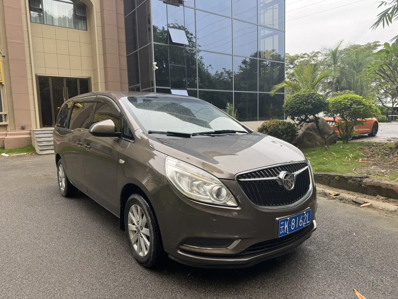 Buick GL8  из Китая