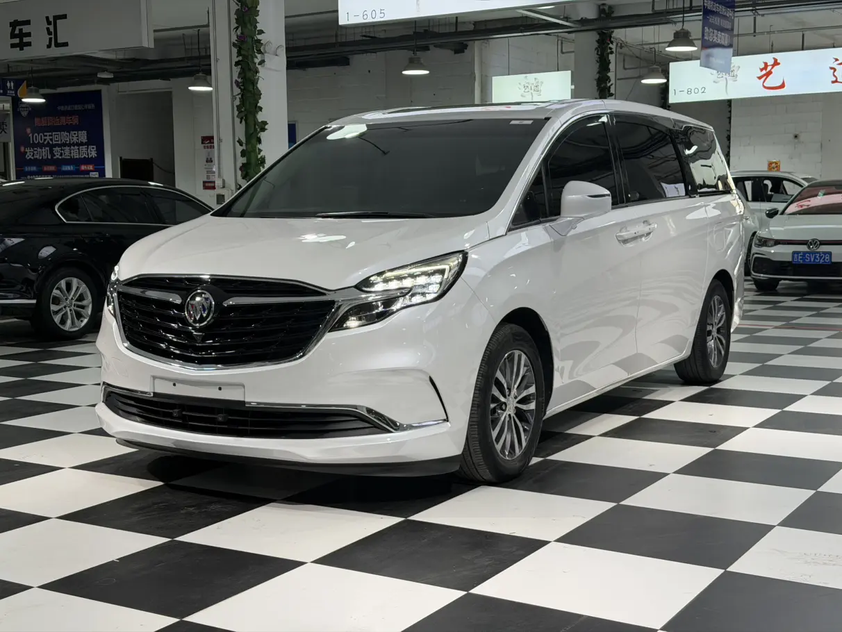 Buick GL8  из Китая