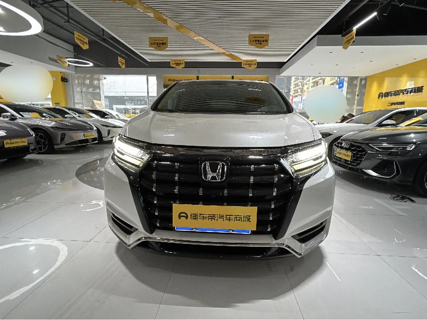 Honda Elysion (Alison)  из Китая