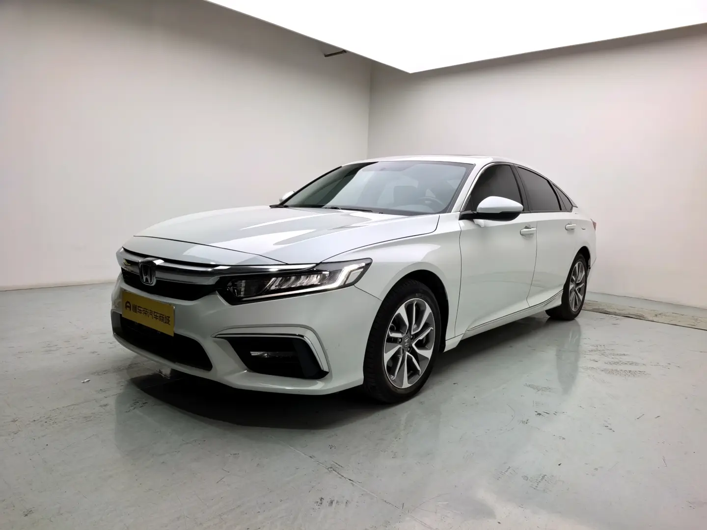 Honda Inspire (Yingshipai)  из Китая