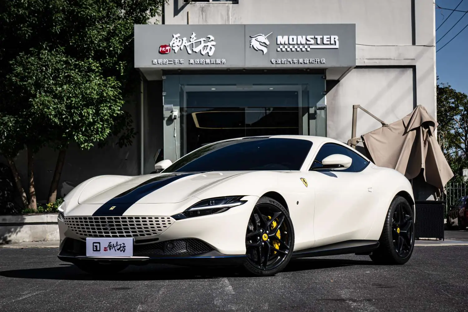 Ferrari Roma  из Китая