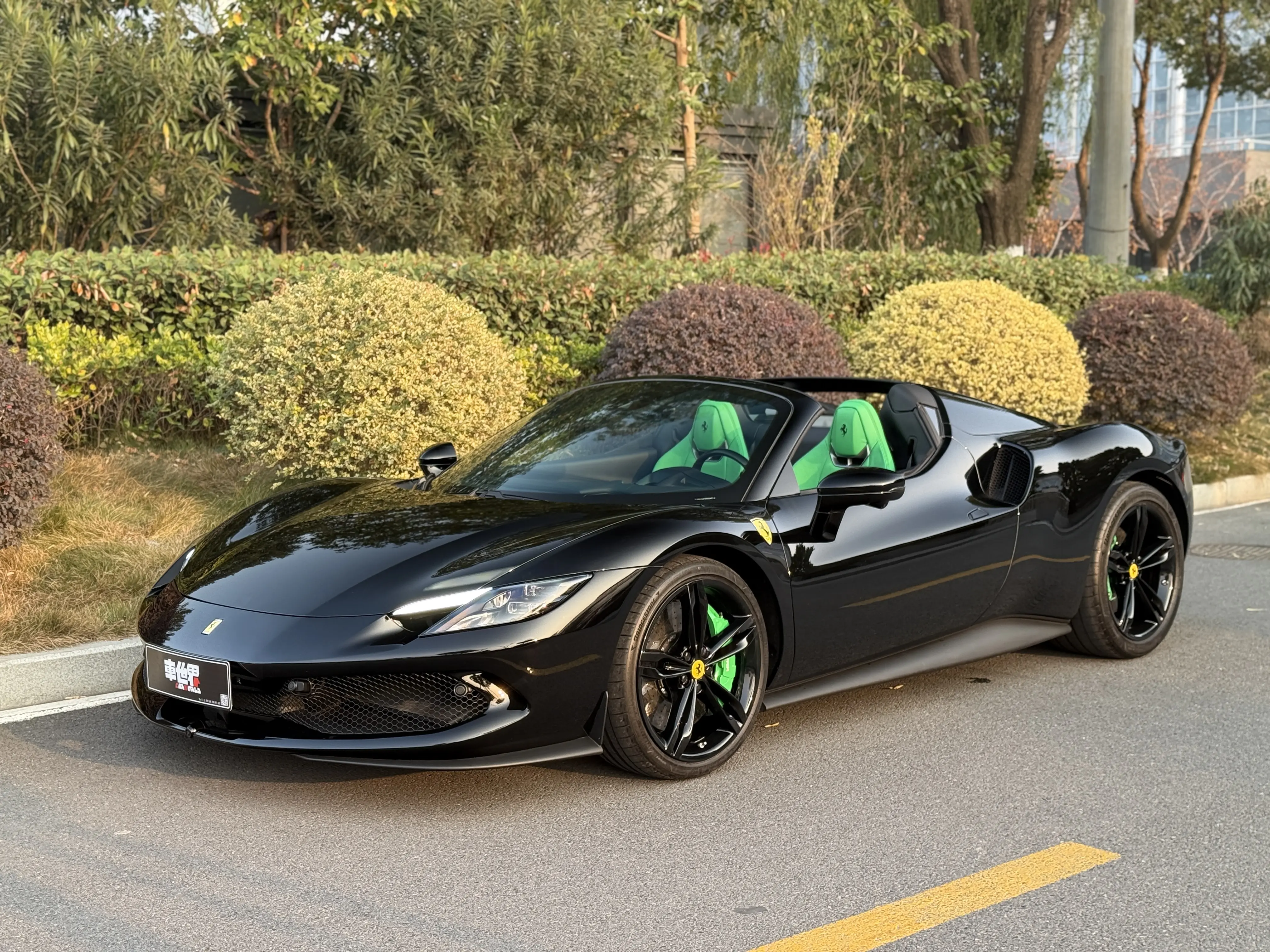 Ferrari 296  из Китая