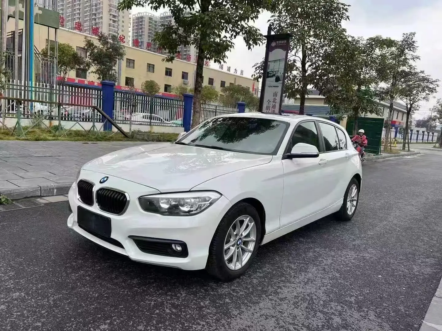 BMW 1 Series  из Китая